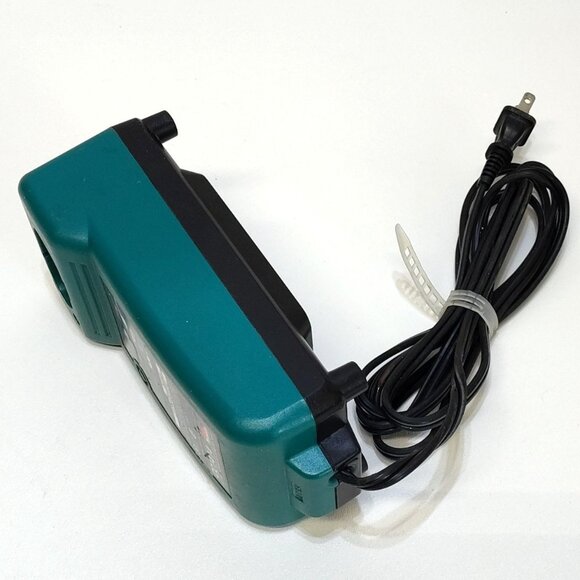 Makita DC1414 7.2v - 14.4v NiCd Tool Battery Charger Power Cord Compact Durable - Picture 3 of 6
